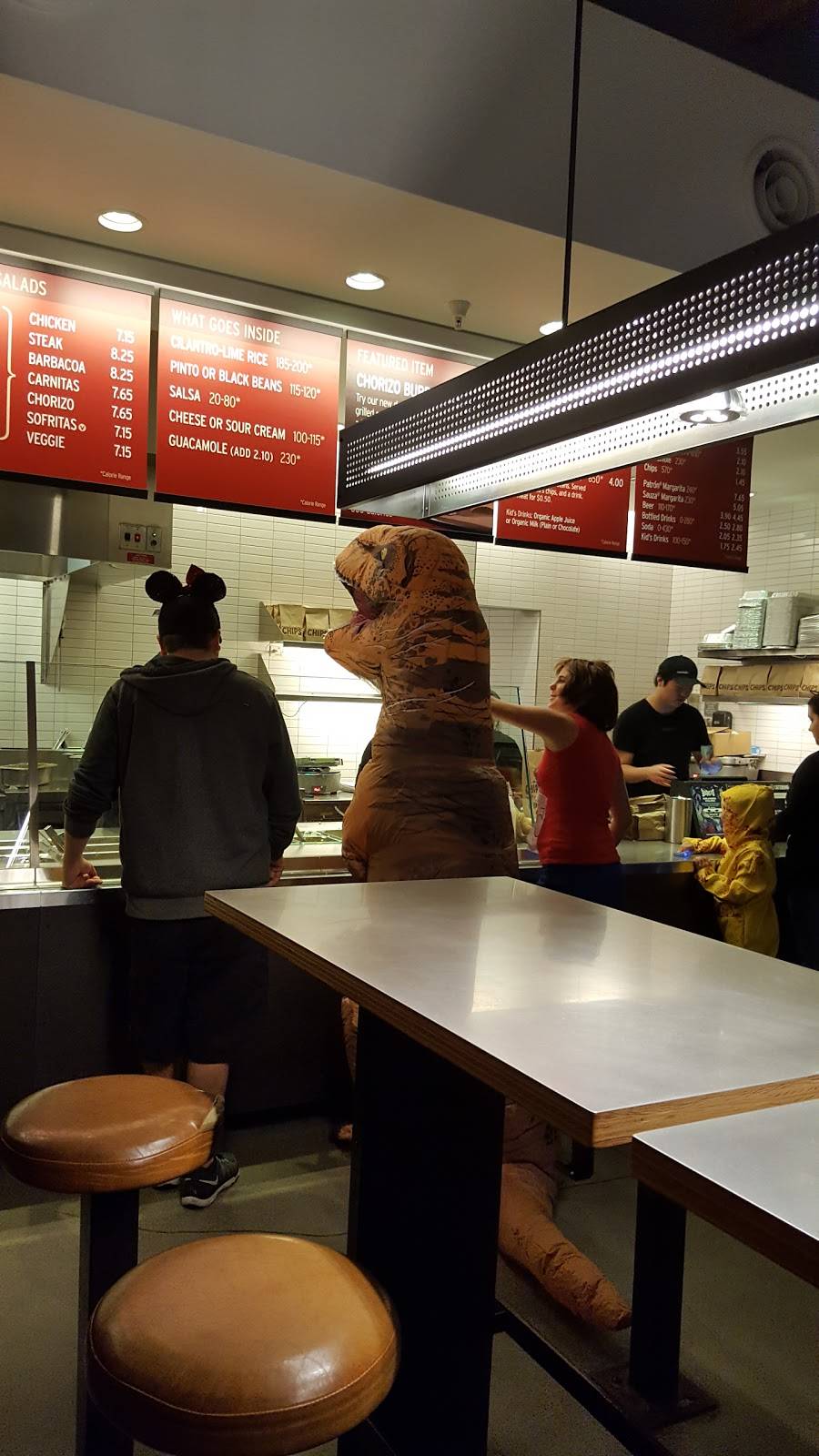 Chipotle Mexican Grill | restaurant | 1061 Arnold Dr, Martinez, CA 94553, USA | 9259576059 OR +1 925-957-6059