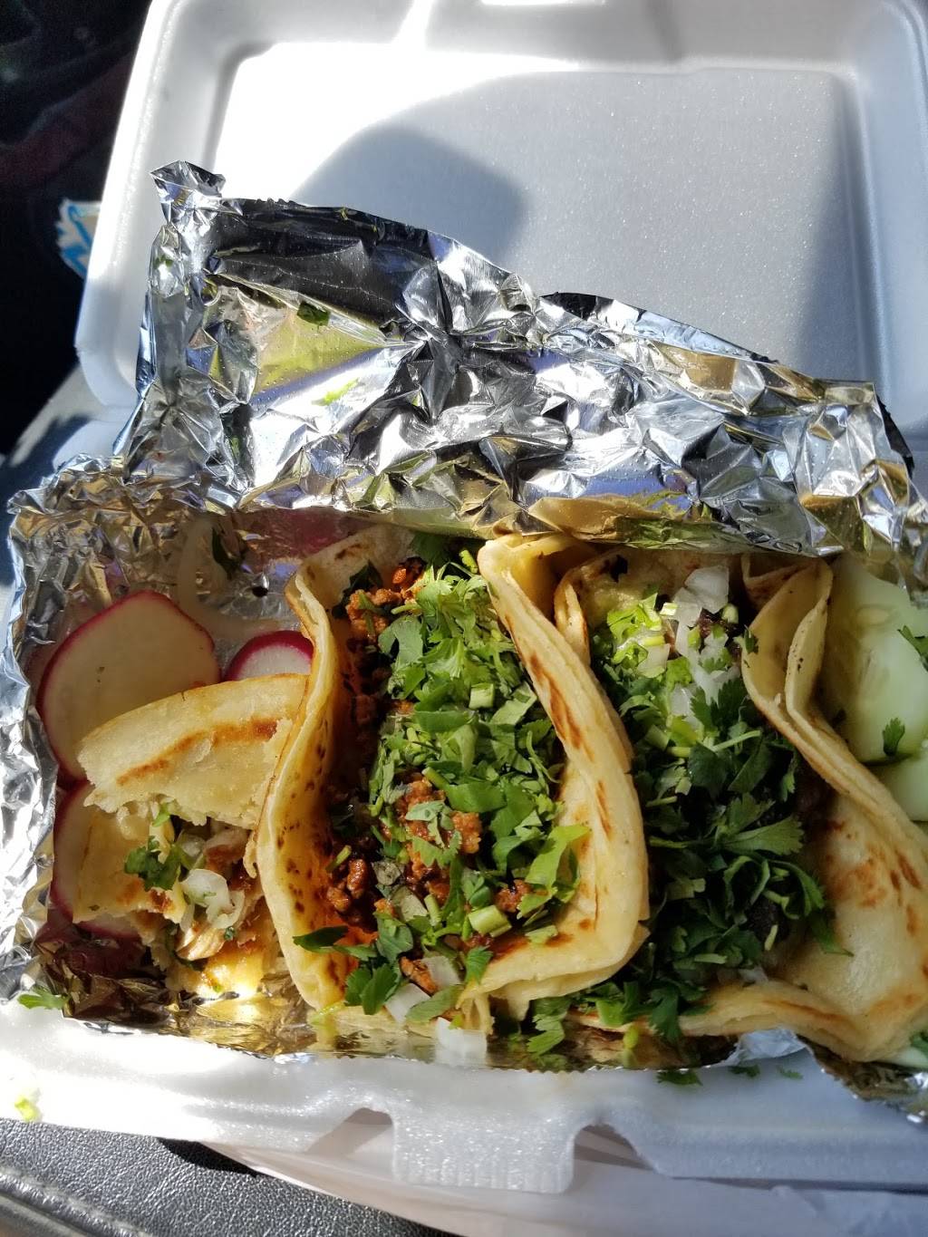 Taqueria Cancun | restaurant | 7810 Lee Hwy, Falls Church, VA 22043, USA | 7034156582 OR +1 703-415-6582