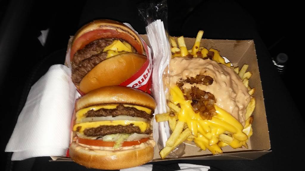 In-N-Out Burger | restaurant | 9585 W Camelback Rd, Phoenix, AZ 85037, USA | 8007861000 OR +1 800-786-1000