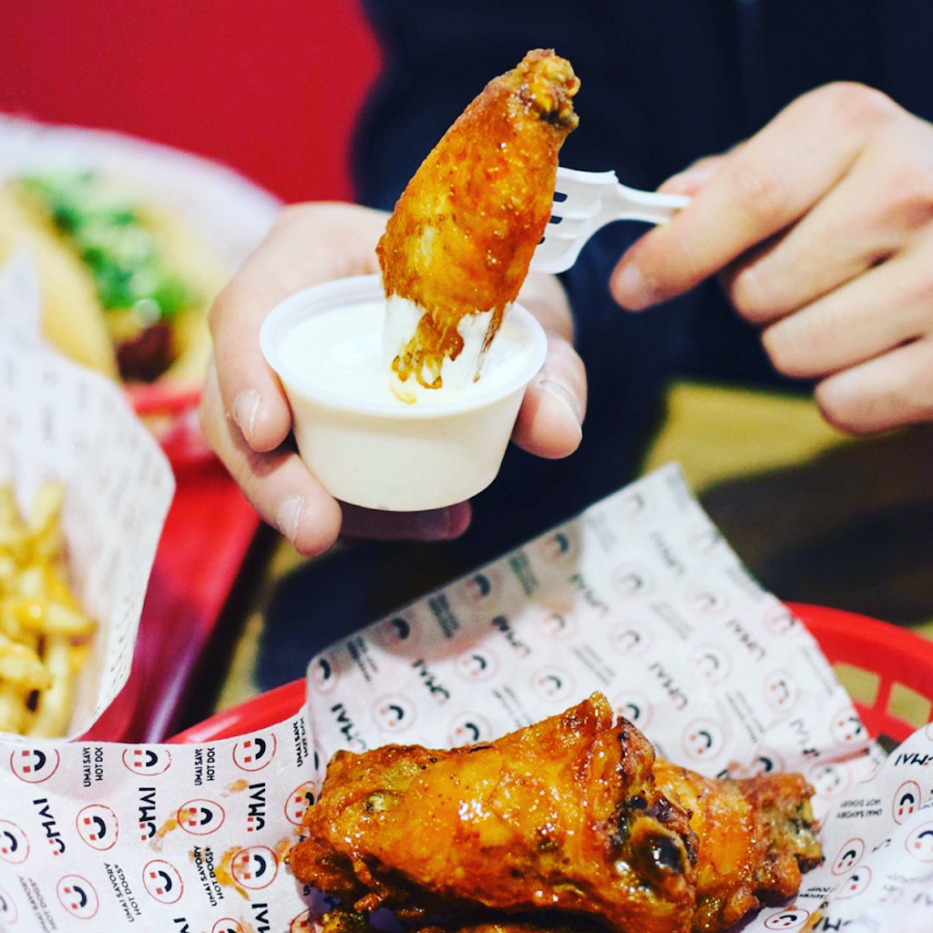 Umai Savory Hot Dogs | restaurant | 9301 Tampa Ave FC5, Northridge, CA 91324, USA | 8186710373 OR +1 818-671-0373