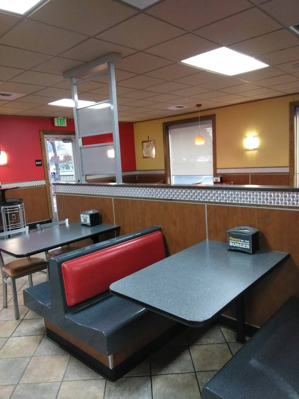 Carls Jr./Green Burrito | restaurant | 8722 Elk Grove Blvd, Elk Grove, CA 95624, USA | 9166851642 OR +1 916-685-1642