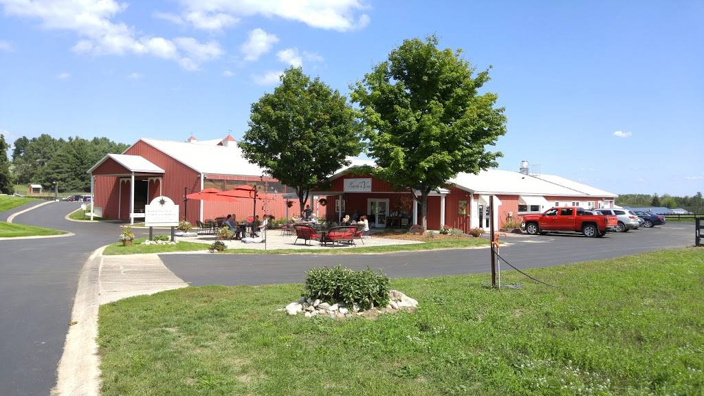 Black Star Farms Suttons Bay | restaurant | 10844 E Revold Rd, Suttons Bay, MI 49682, USA | 2319441270 OR +1 231-944-1270