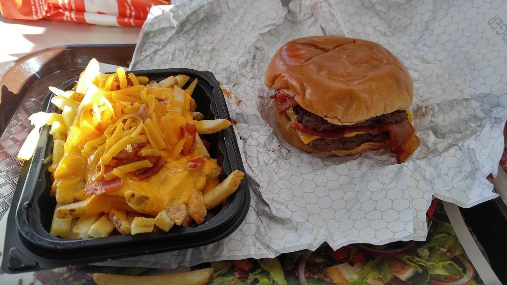 Wendys | restaurant | 7149 Dixie Hwy, Village of Clarkston, MI 48346, USA | 2486202388 OR +1 248-620-2388