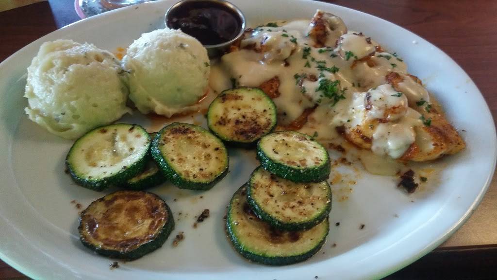 Ruby Tuesday | restaurant | 1512 Winkler Mill Extension, Wilkesboro, NC 28697, USA | 3368385216 OR +1 336-838-5216