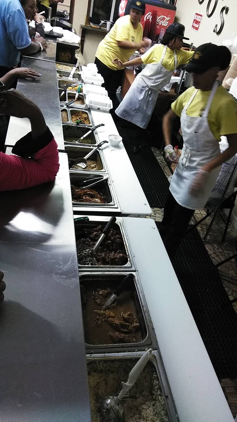 Cocos Soulfood | restaurant | 12611 Woodforest Blvd, Houston, TX 77015, USA | 7134532626 OR +1 713-453-2626