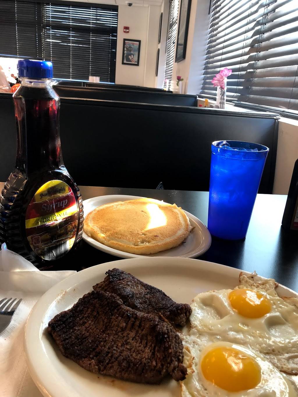 Tracks End Restaurant | restaurant | 8538 S Holland Rd, Chicago, IL 60620, USA | 7737293300 OR +1 773-729-3300