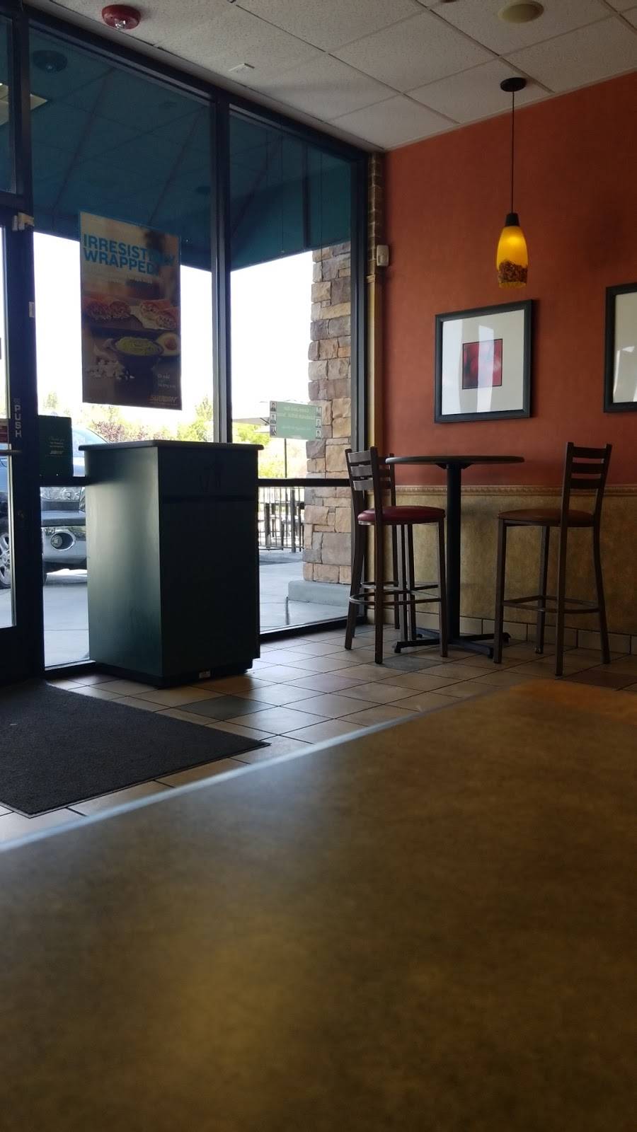 Subway | meal takeaway | 2810 Bicentennial Pkwy Space No. 101, Henderson, NV 89044, USA | 7024929750 OR +1 702-492-9750