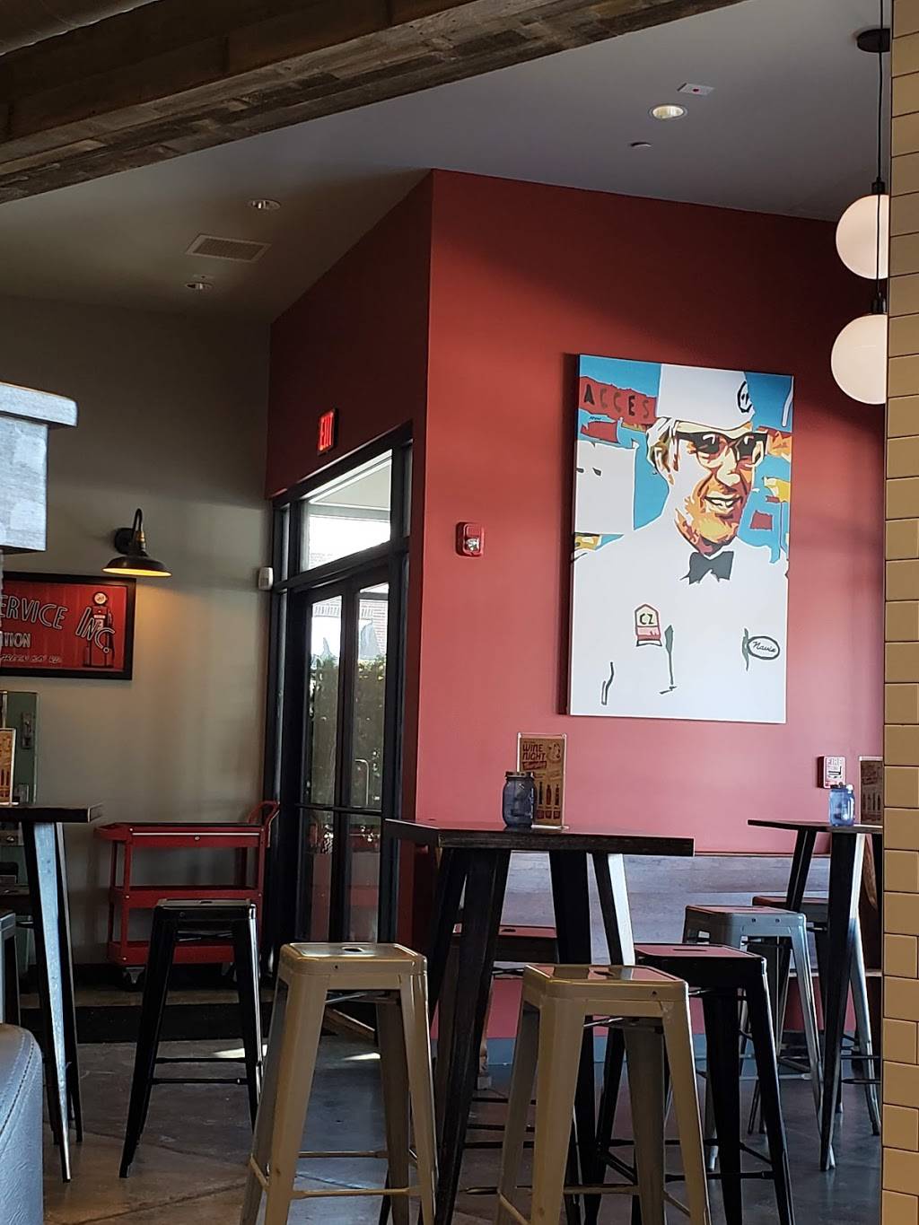 Freds Garage | restaurant | 574 Green Bay Rd, Winnetka, IL 60093, USA | 8474963733 OR +1 847-496-3733