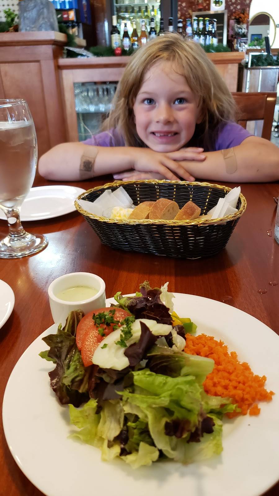 The Old Christmas Station Restaurant | restaurant | 100 S Main St, Frankenmuth, MI 48734, USA | 9892628196 OR +1 989-262-8196