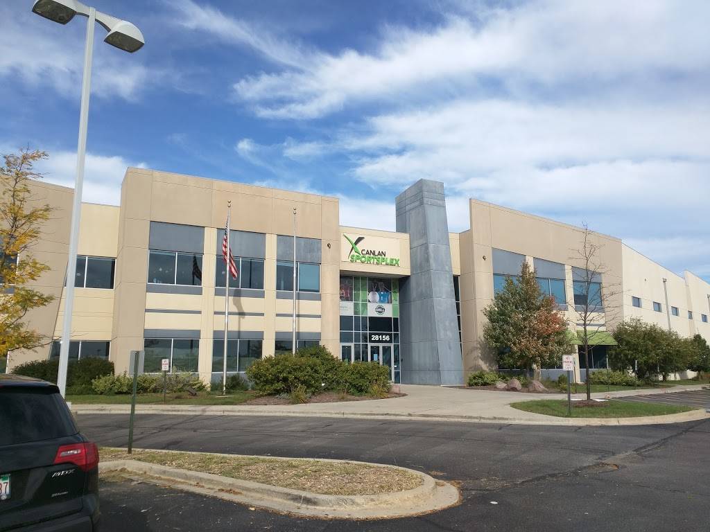 Canlan Sportsplex | restaurant | 28156 W Northpointe Pkwy, Barrington, IL 60010, USA | 8473823433 OR +1 847-382-3433