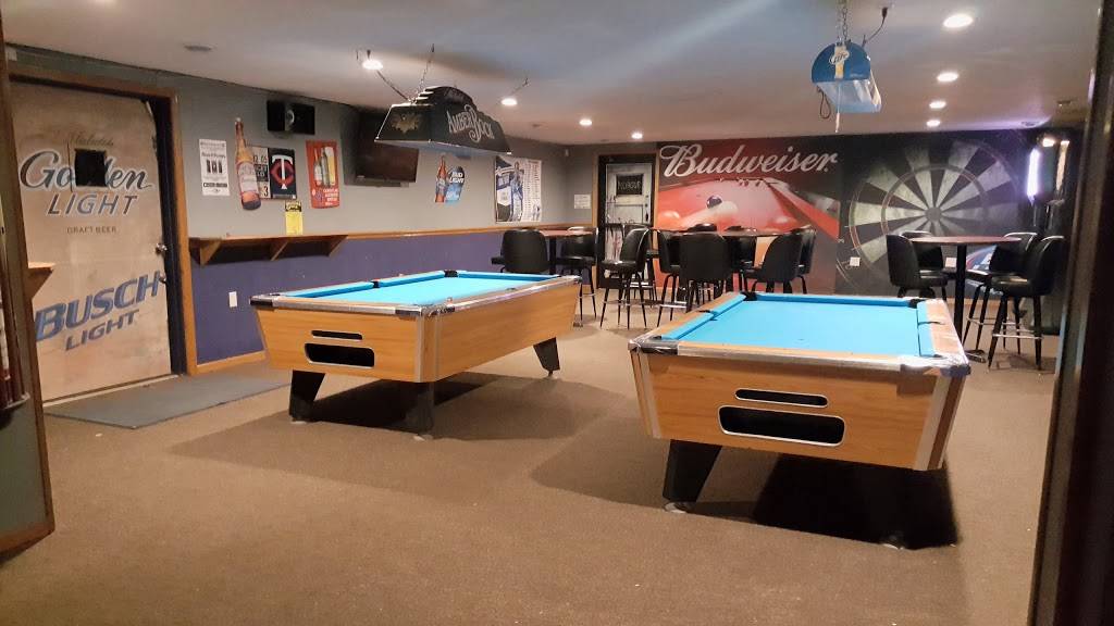 MDs Downtown Bar & Grill | restaurant | 351 1st St, Roscoe, MN 56371, USA | 3205975353 OR +1 320-597-5353