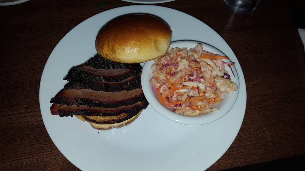 Citys Edge | restaurant | 5310 W Devon Ave, Chicago, IL 60646, USA | 7739304711 OR +1 773-930-4711