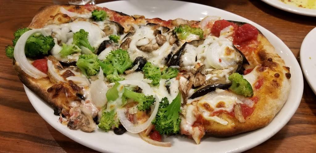 Bertuccis Italian Restaurant | restaurant | 1257 Highland Ave, Needham, MA 02492, USA | 7814493777 OR +1 781-449-3777