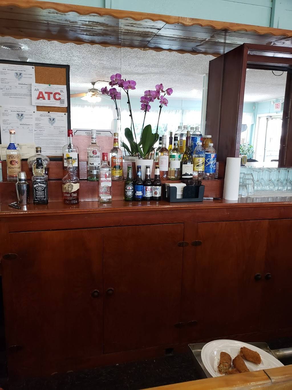 Ernies Cafe | restaurant | 5201 4th St, Marrero, LA 70072, USA | 5043736040 OR +1 504-373-6040