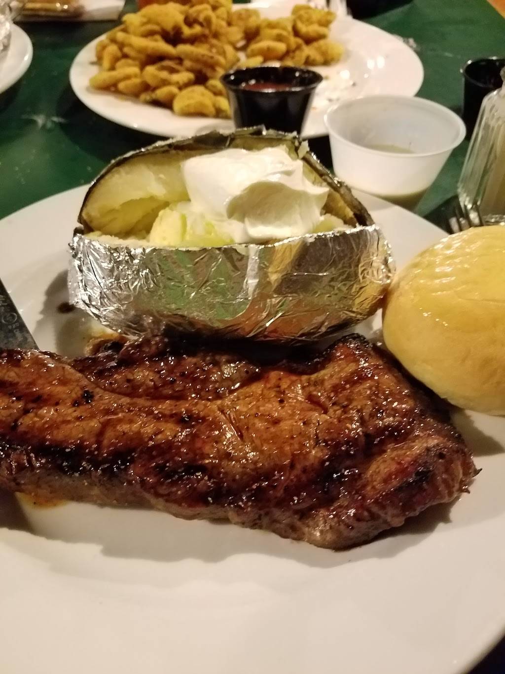 Cahoots Restaurant | restaurant | 114 Market St W, Fayetteville, TN 37334, USA | 9314331173 OR +1 931-433-1173