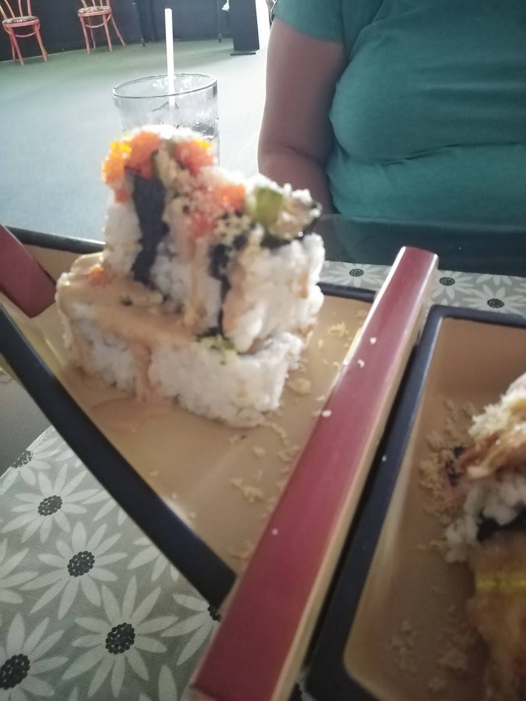 Asian invasion | restaurant | 227 E Main St, Tavares, FL 32778, USA | 3525089980 OR +1 352-508-9980