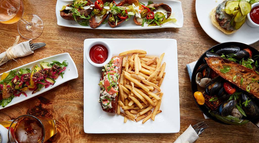 Thompson Brooke | restaurant | 631 Grand St, Brooklyn, NY 11211, USA | 3476815646 OR +1 347-681-5646