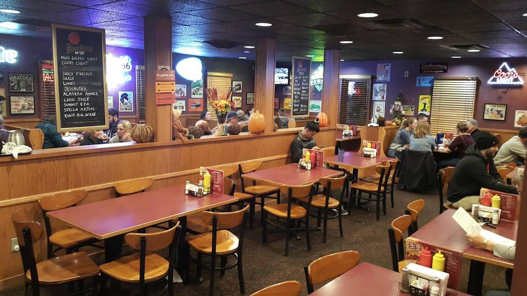 5-8 Club | restaurant | 5800 Cedar Ave, Minneapolis, MN 55417, USA | 6128235858 OR +1 612-823-5858