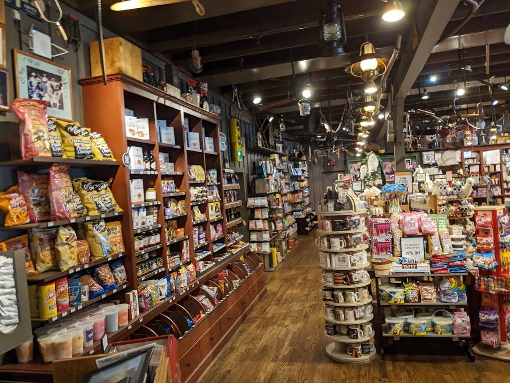 Cracker Barrel Old Country Store | restaurant | 3765 State Hwy 76, Branson, MO 65616, USA | 4173353003 OR +1 417-335-3003