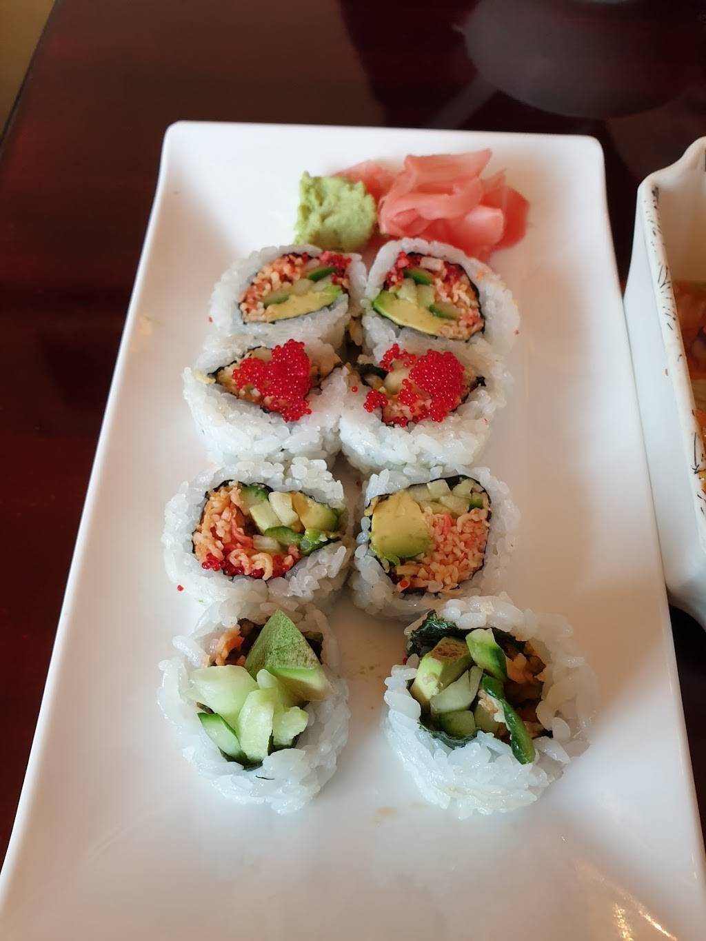 Oyshi Sushi | restaurant | 12 Queens Quay W, Toronto, ON M5J 2V3, Canada | 4162160709 OR +1 416-216-0709