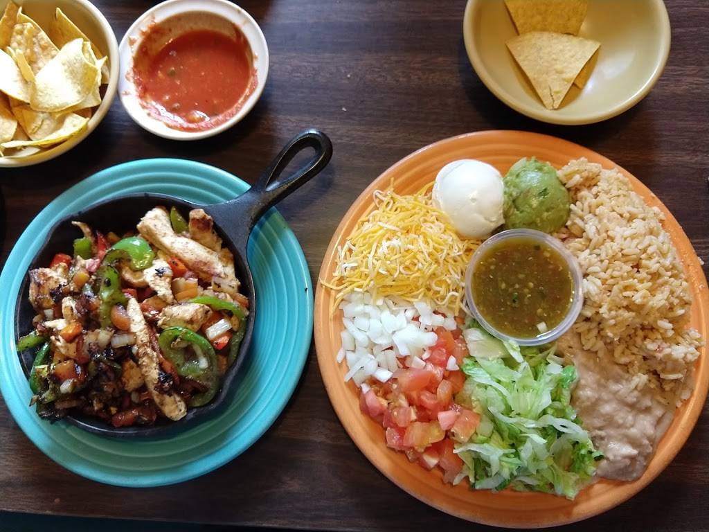 Efrains II Mexican Restaurant | restaurant | 1630 63rd St # 10, Boulder, CO 80301, USA | 3034404045 OR +1 303-440-4045