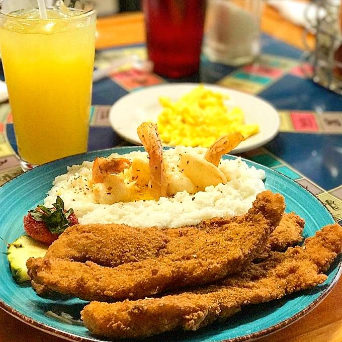 Rhythm & Brunch Cafe | restaurant | 2816, 6517 Elmwood Ave, Philadelphia, PA 19142, USA | 2159219915 OR +1 215-921-9915