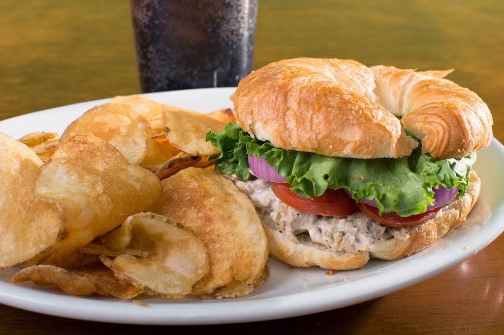 Struts of Jacksonville | restaurant | 500 Forney Ave NW, Jacksonville, AL 36265, USA | 2567820106 OR +1 256-782-0106