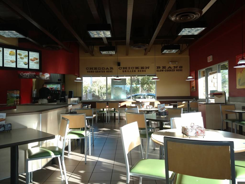 Del Taco | meal takeaway | 20306 Outer Hwy 18 N, Apple Valley, CA 92307, USA | 7602407153 OR +1 760-240-7153