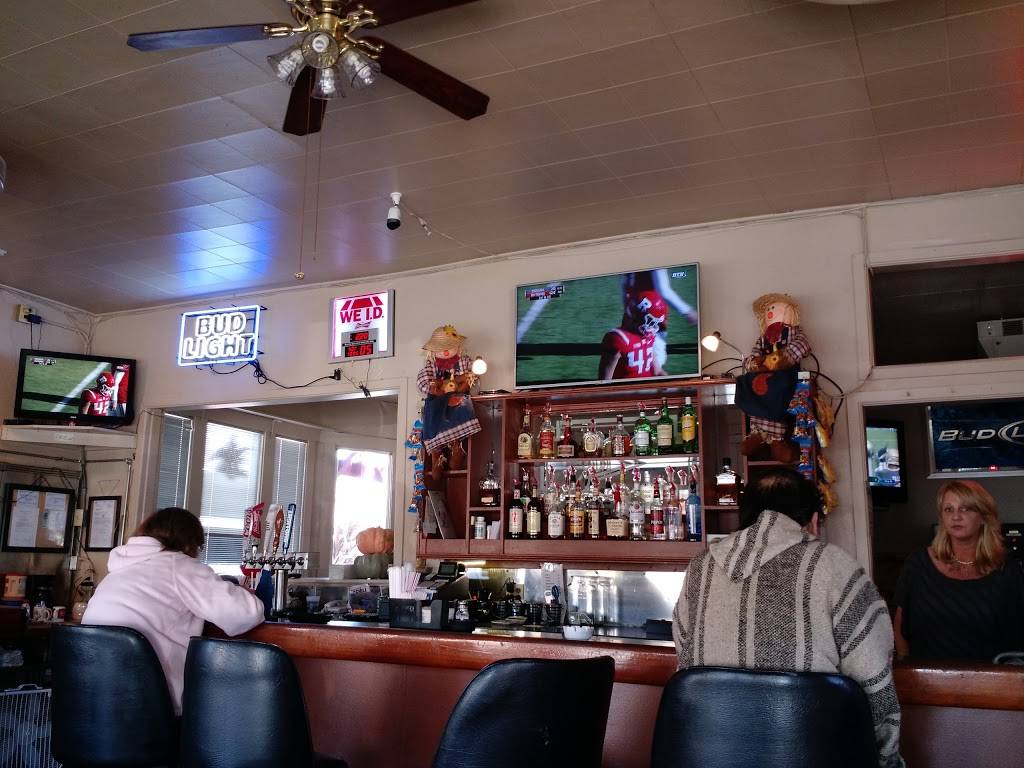 Pastime Grill & Pub | restaurant | 424 E Market St, New Albany, IN 47150, USA | 8129459055 OR +1 812-945-9055