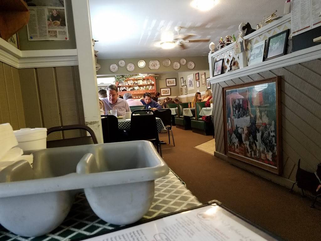 Highland Street Cafe | restaurant | 185 S Highland St, Mt Dora, FL 32757, USA | 3523831446 OR +1 352-383-1446