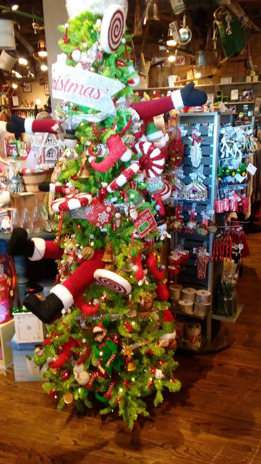 Cracker Barrel Old Country Store | restaurant | 8000 Lowrance Rd, Memphis, TN 38125, USA | 9017570269 OR +1 901-757-0269