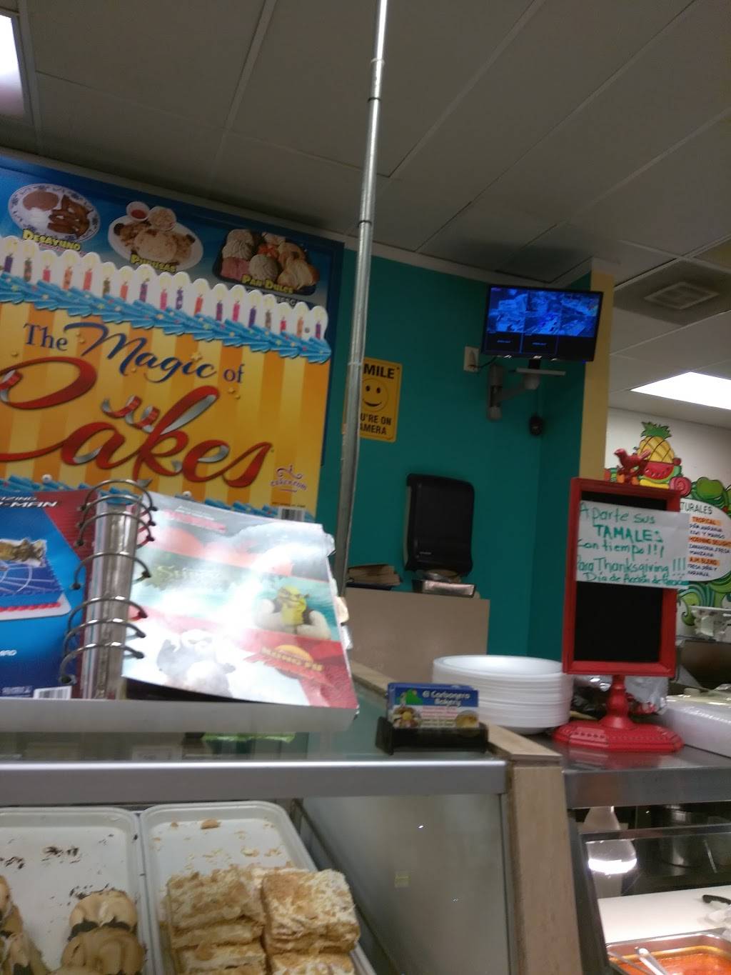 El Carbonero Bakery | bakery | 9501 Van Nuys Blvd, Panorama City, CA 91402, USA | 8188301386 OR +1 818-830-1386