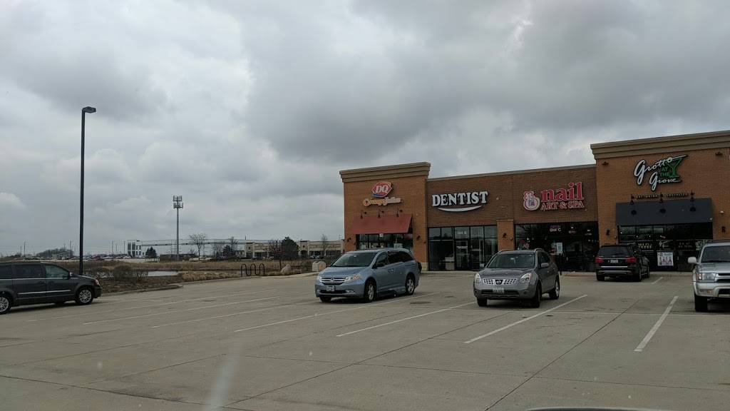 DQ / Orange Julius | restaurant | 2300 N Randall Rd Unit A, Elgin, IL 60123, USA | 8477830320 OR +1 847-783-0320