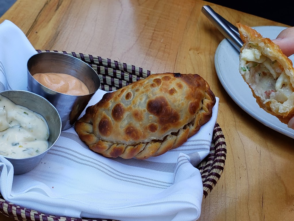 R40 | restaurant | 47-16 Vernon Blvd, Long Island City, NY 11101, USA | 7184409484 OR +1 718-440-9484