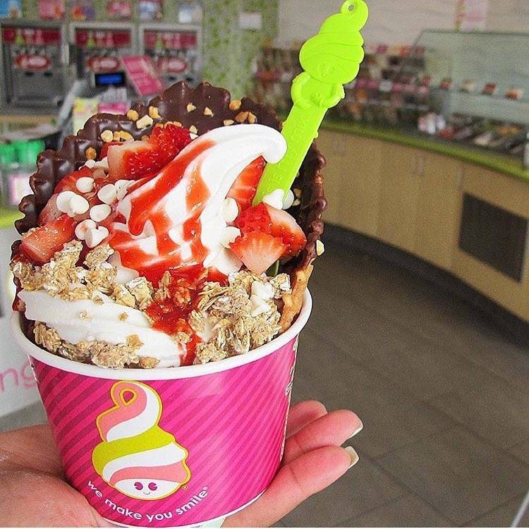 Menchies Frozen Yogurt | bakery | 8880 Whittier Blvd, Pico Rivera, CA 90660, USA | 5629427382 OR +1 562-942-7382