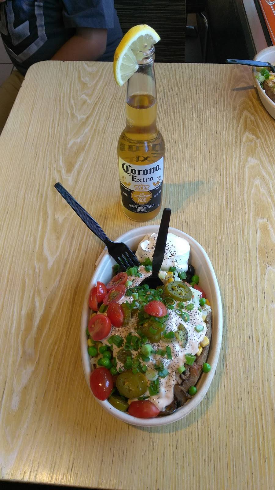 Hot Spud | restaurant | 2640 Mason St, San Francisco, CA 94133, USA | 4153991065 OR +1 415-399-1065