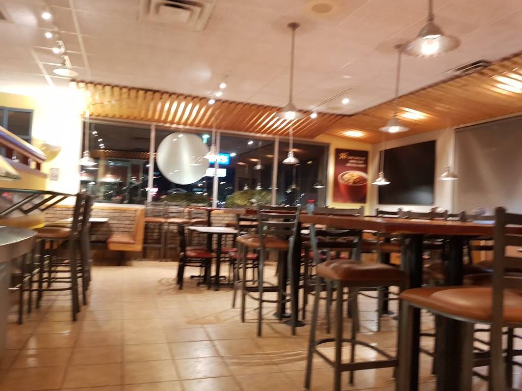 Taco Bueno | restaurant | 1601 Garth Brooks Blvd, Yukon, OK 73099, USA | 4053542107 OR +1 405-354-2107