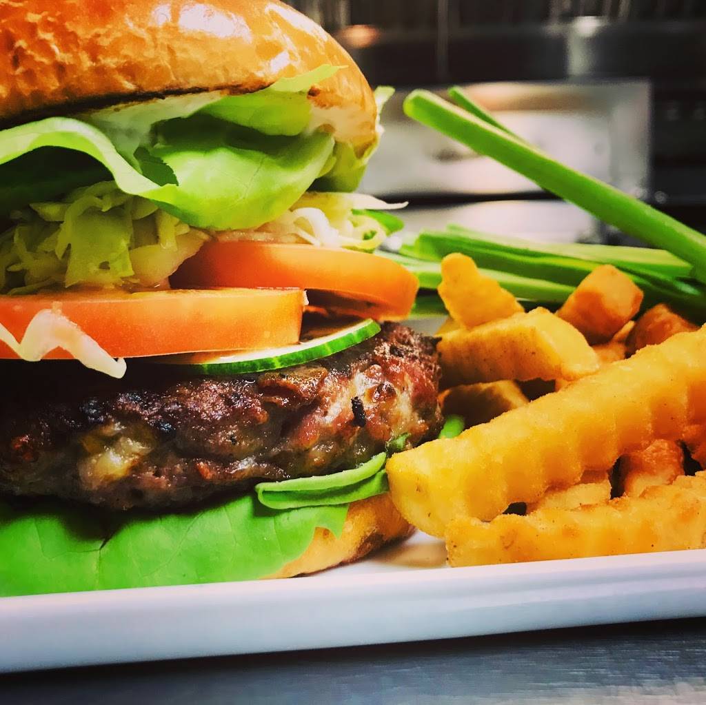 Cafe Beograd | restaurant | 2933-39 W Irving Park Rd, Chicago, IL 60618, USA | 7734787575 OR +1 773-478-7575