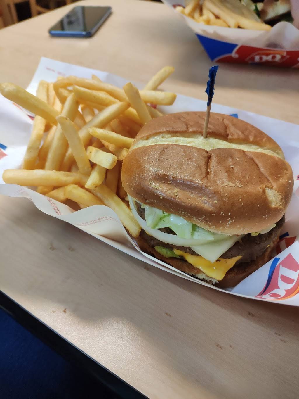 Dairy Queen Grill & Chill | restaurant | 370 Suzanne Dr, Spring Hill, FL 34607, USA | 3526842828 OR +1 352-684-2828