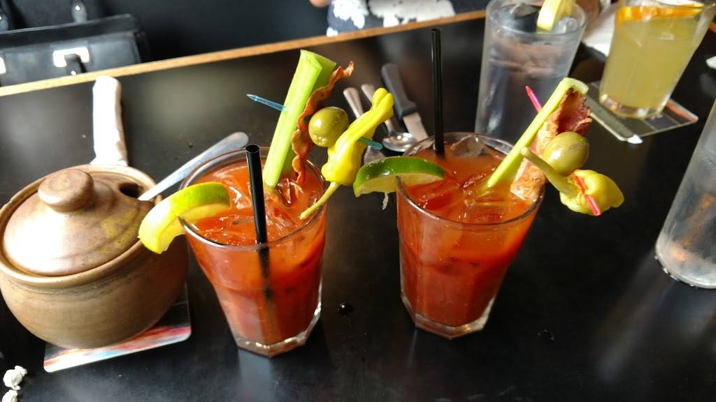 Johnny Bs Burgers, Brew & Spirits | restaurant | 8393 La Mesa Blvd, La Mesa, CA 91942, USA | 6194642465 OR +1 619-464-2465