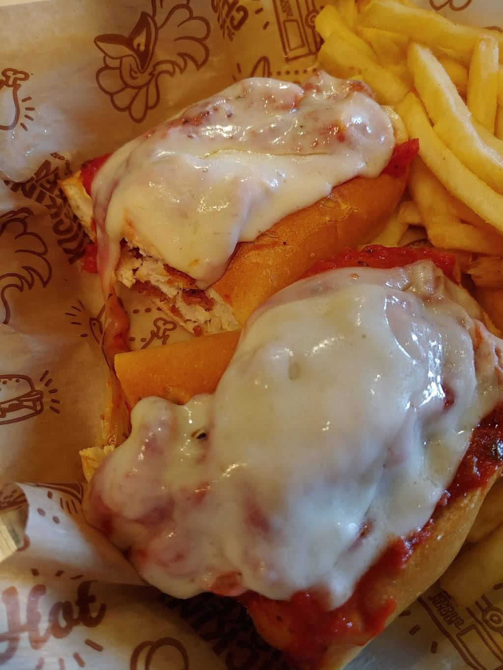 Kickin Chicken | restaurant | 9800 Dorchester Rd, Summerville, SC 29485, USA | 8432253535 OR +1 843-225-3535