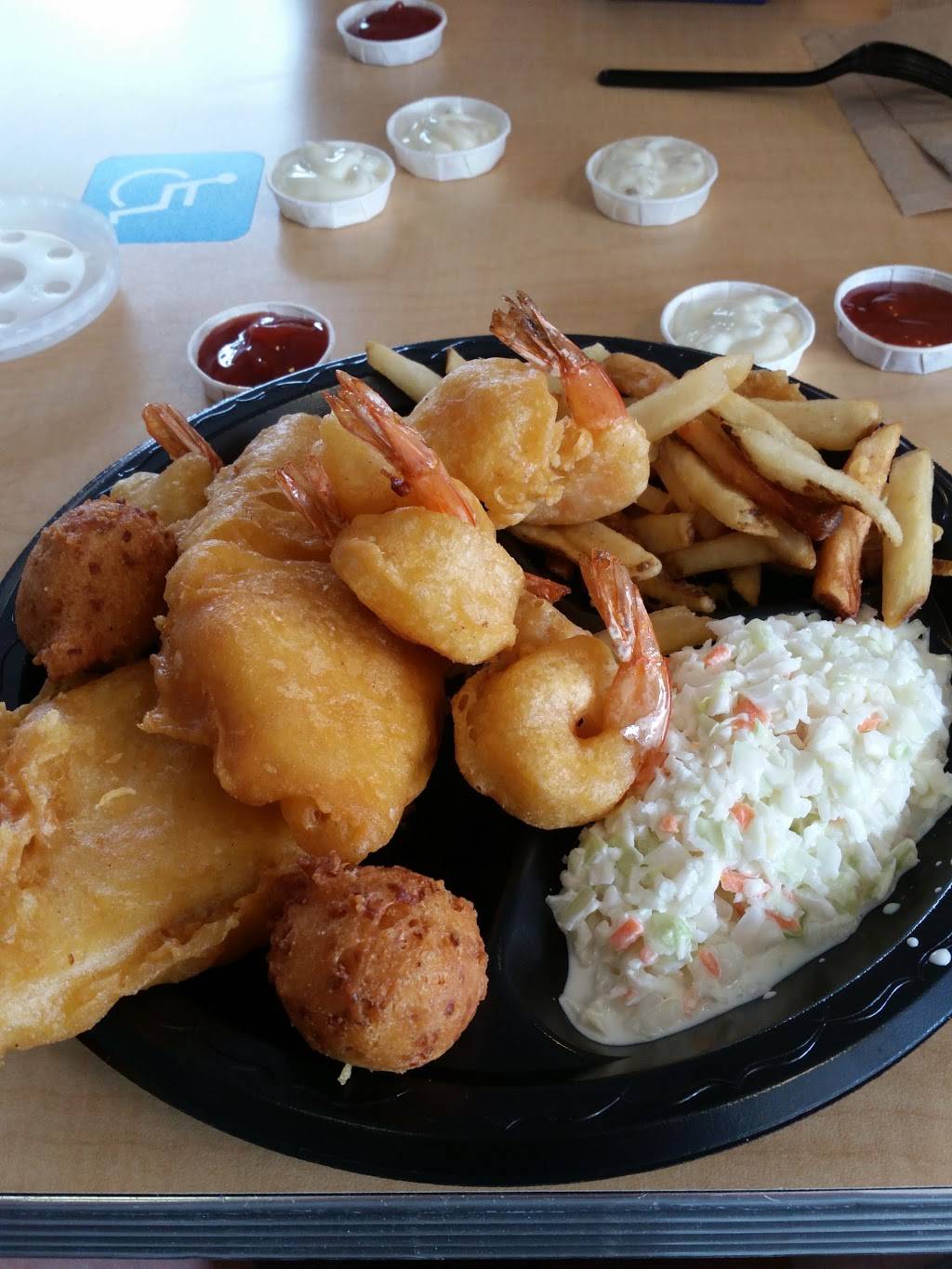 Long John Silvers | restaurant | 11611 West Ave, San Antonio, TX 78213, USA | 2103499301 OR +1 210-349-9301