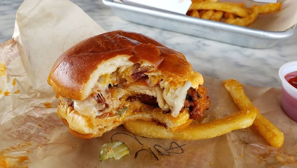 Bunk House Burgers | restaurant | 5890 S Main St, Village of Clarkston, MI 48346, USA | 4242874377 OR +1 424-287-4377