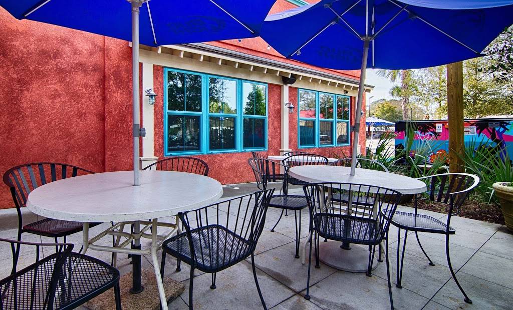 Juanita Greenbergs Nacho Royale | restaurant | 410 W Coleman Blvd, Mt Pleasant, SC 29464, USA | 8433296224 OR +1 843-329-6224