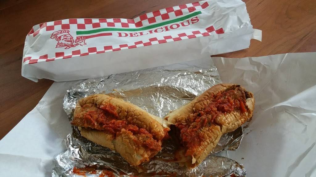 Blue House Derry | restaurant | 21 Birch St, Derry, NH 03038, USA | 6038184363 OR +1 603-818-4363