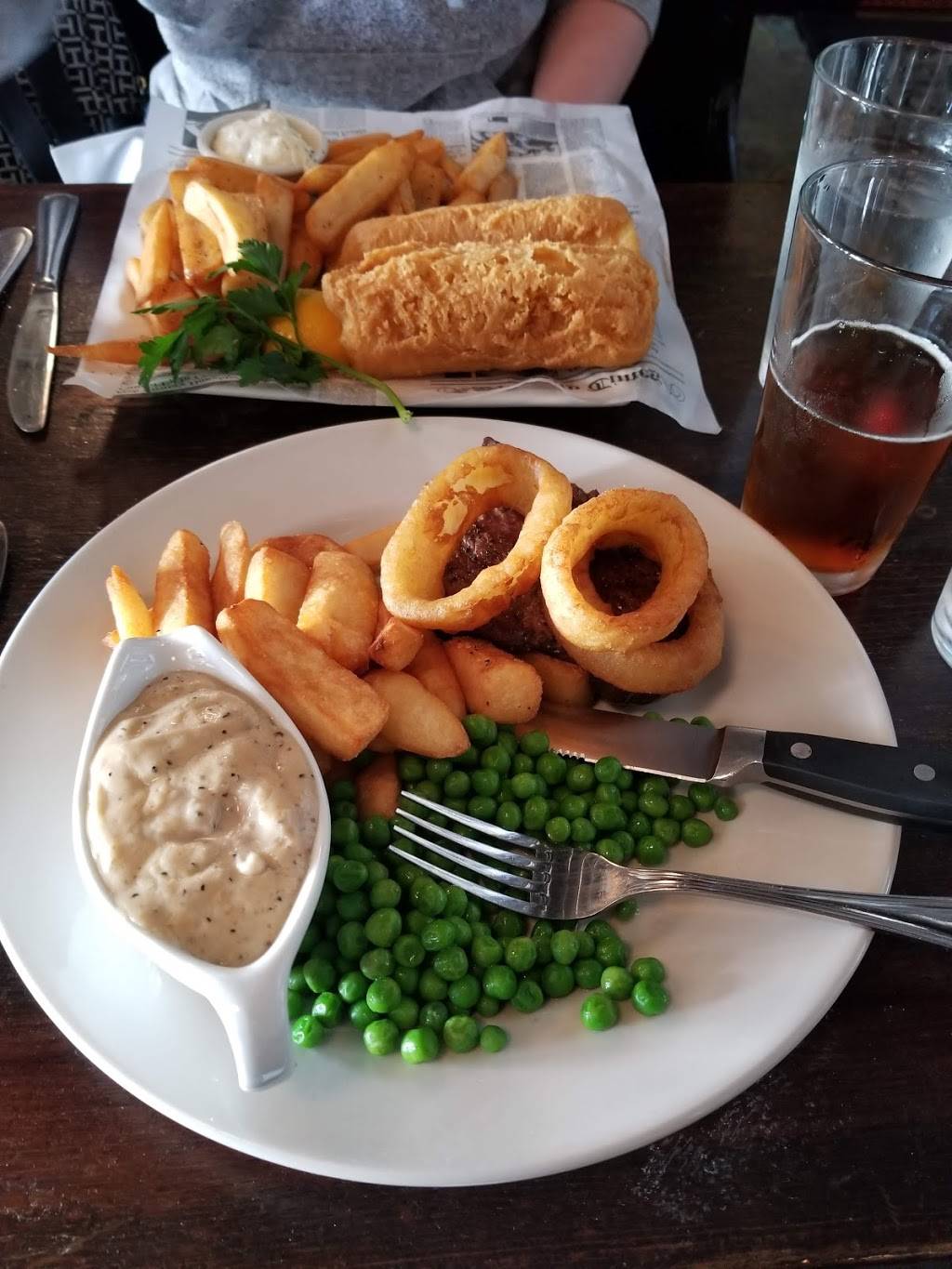 Ye Olde Kings Head | restaurant | 116 Santa Monica Blvd, Santa Monica, CA 90401, USA | 3104511402 OR +1 310-451-1402