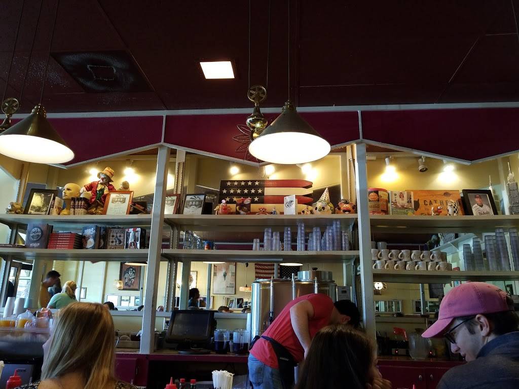 Big Bad Breakfast | restaurant | 719 N Lamar Blvd, Oxford, MS 38655, USA | 6622362666 OR +1 662-236-2666