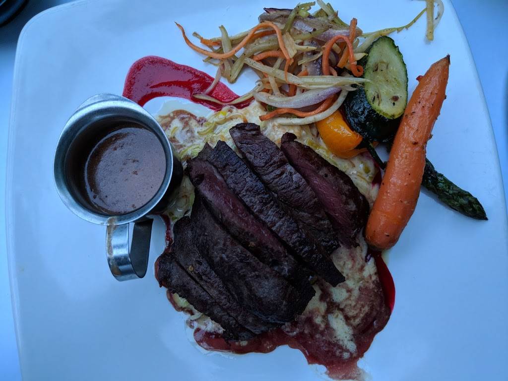 Restaurant Les Menus-Plaisirs | restaurant | 244 Boulevard Sainte-Rose, Laval, QC H7L 1L9, Canada | 4506250976 OR +1 450-625-0976