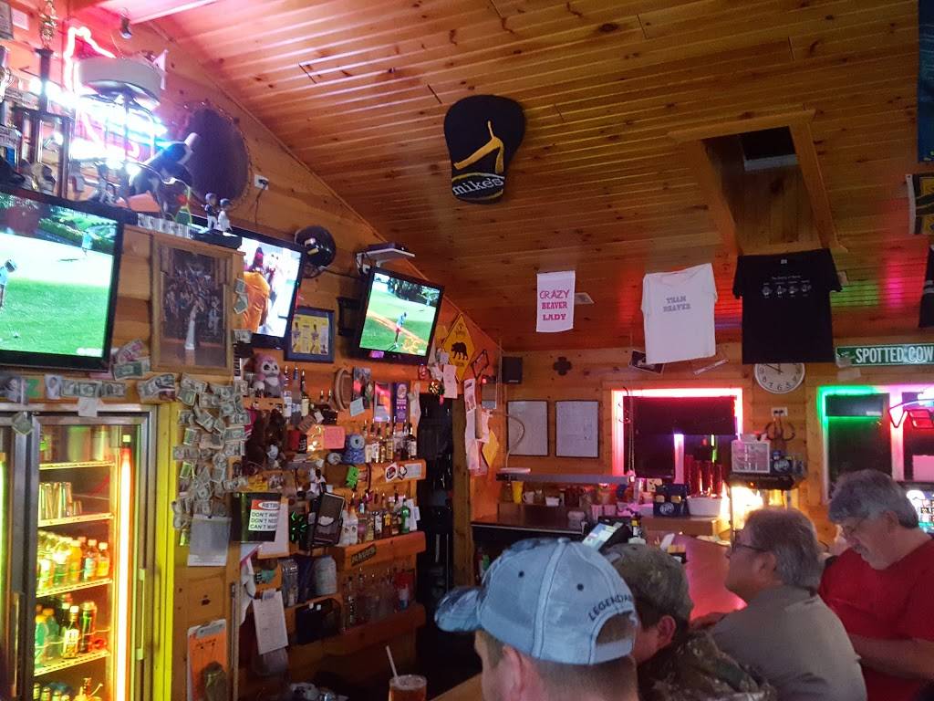 Nuckleheadz Bar & Grill | restaurant | 3680 County Hwy NN, West Bend, WI 53095, USA | 2623539360 OR +1 262-353-9360