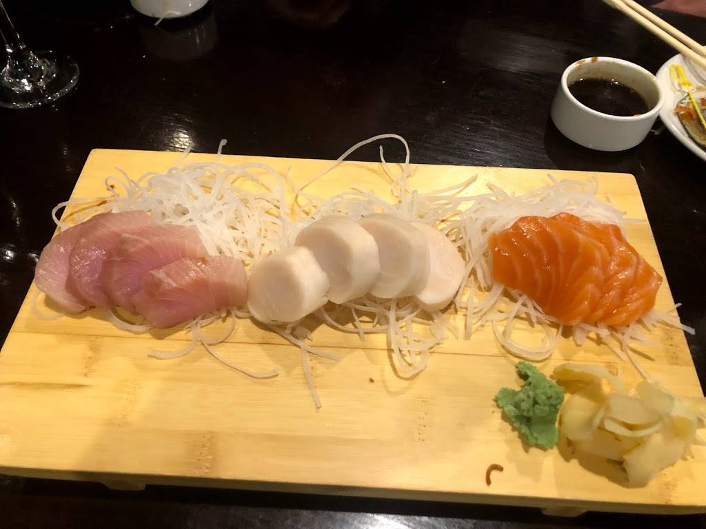 Umi Sushi & Hibachi | restaurant | 10340 Baltimore St NE Suite 100, Blaine, MN 55449, USA | 7632968004 OR +1 763-296-8004